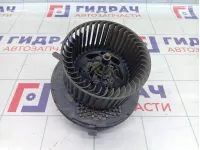 Моторчик отопителя (печки) Volkswagen Golf 1K1820015G