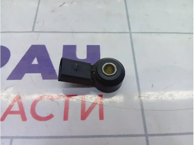 Датчик детонации Volkswagen Golf 030905377C