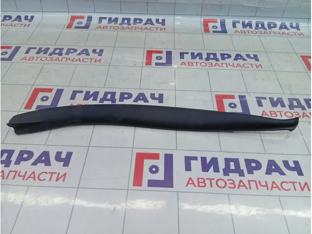 Накладка двери передней правой Volkswagen Golf 1K4837382C