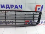 Решетка бампера Volkswagen Golf 1K0853677