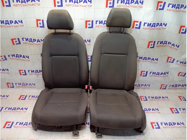 Сиденье комплект Volkswagen Golf