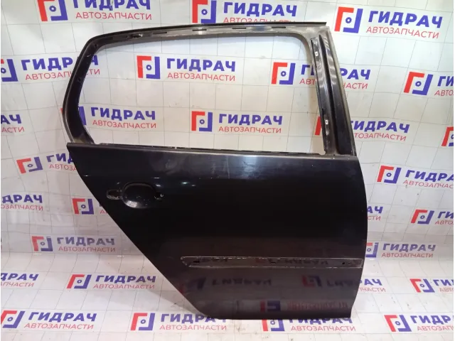 Дверь задняя правая Volkswagen Golf 1K6833302AA