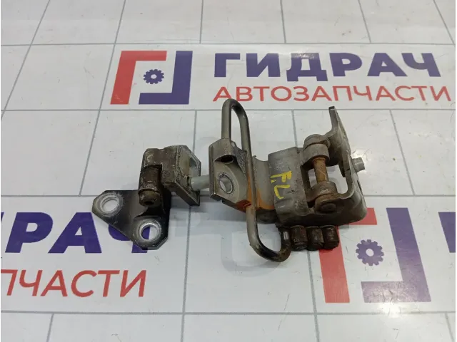 Петли двери передней левой Volkswagen Golf