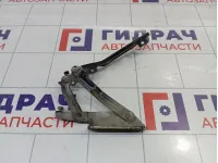 Петля капота правая Volkswagen Golf 5K0823302B