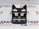 Рамка магнитолы Volkswagen Golf 1K0858069L1QB