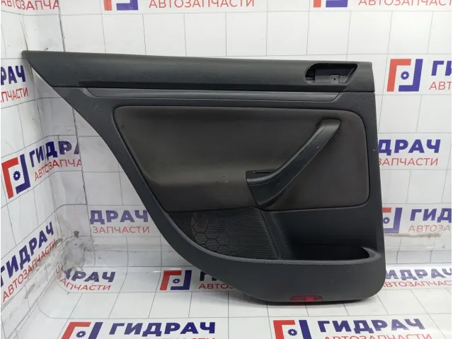 Обшивка двери задней левой Volkswagen Golf 1K6867211EMTRN