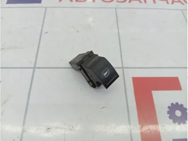 Кнопка стеклоподъемника Volkswagen Golf 7L6959855BREH