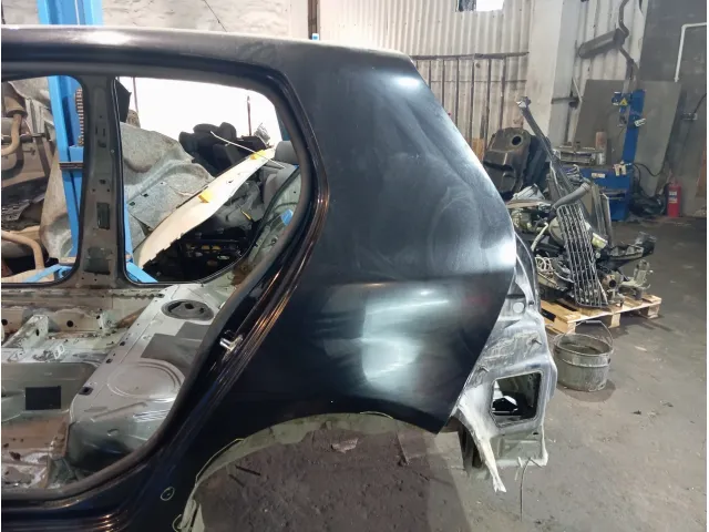 Крыло заднее левое Volkswagen Golf