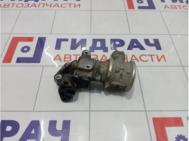 Клапан рециркуляции выхлопных газов Volkswagen Golf 06A131351F