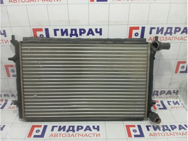 Радиатор основной Volkswagen Golf 1K0121251BR