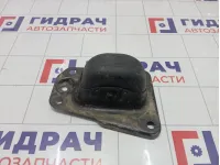 Кронштейн рычага продольного правый Volkswagen Golf 1K0505130J