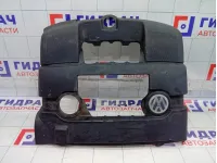 Накладка двигателя Volkswagen Golf 06A103925CH