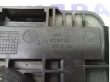 Кронштейн крепления аккумулятора (АКБ) Volkswagen Golf 1K0915333