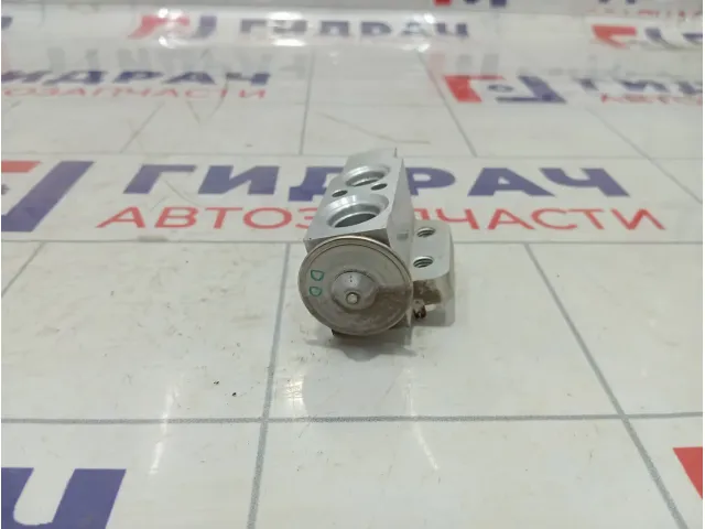 Клапан кондиционера Volkswagen Golf 1K0820679