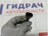Датчик ABS передний левый Volkswagen Golf 7H0927803