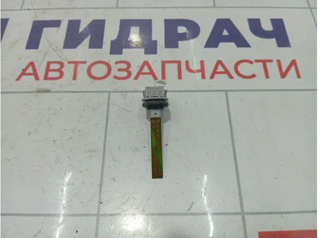 Датчик температуры воздуха Volkswagen Golf 4B0820539
