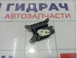 Моторчик заслонки отопителя (печки) Volkswagen Golf 3C0907511A