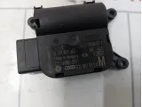 Моторчик заслонки отопителя (печки) Volkswagen Golf 3C0907511A