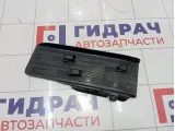 Накладка (кузов внутри) под ногу водителя Volkswagen Golf 1K1864777B