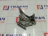 Кронштейн двигателя Volkswagen Golf 06F199207Q
