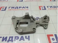 Кронштейн генератора Volkswagen Golf 06F903143F