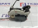 Замок двери задней левой Volkswagen Golf 5K4839015Q