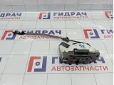 Замок двери задней правой Volkswagen Golf 5K4839016Q