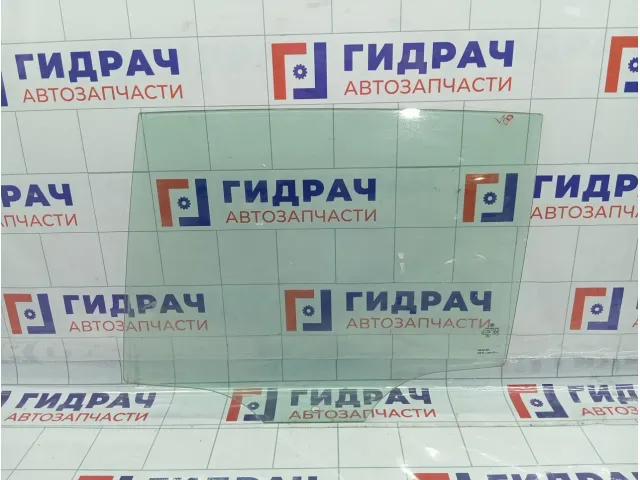 Стекло двери задней левой Volkswagen Golf 5G6845025