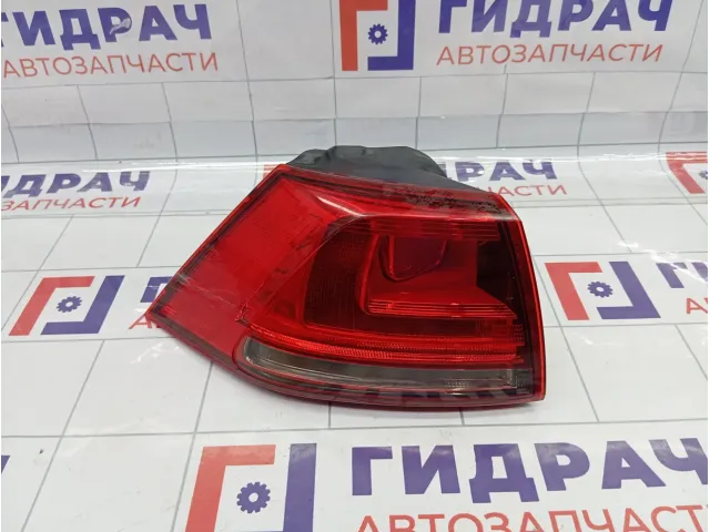 Фонарь задний наружный левый Volkswagen Golf 5G0945095M