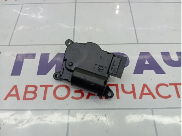 Моторчик заслонки отопителя (печки) Volkswagen Golf 5Q0907511K