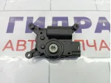 Моторчик заслонки отопителя (печки) Volkswagen Golf 5Q0907511K