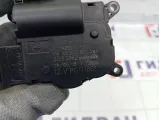 Моторчик заслонки отопителя (печки) Volkswagen Golf 5Q0907511K