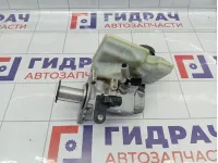 Цилиндр тормозной главный Volkswagen Golf 8V1611021A