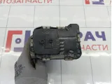 Дроссельная заслонка электрическая Volkswagen Golf 03F133062B