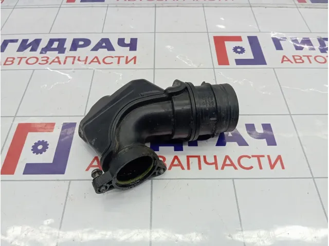 Патрубок воздушного фильтра Volkswagen Golf 04E129656G