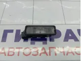 Фонарь подсветки номера Volkswagen Golf 1K8943021