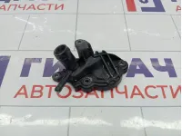 Крышка термостата Volkswagen Golf 04E121121E