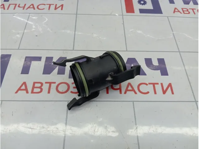 Патрубок турбины Volkswagen Golf 04E145875A