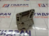 Кронштейн КПП Volkswagen Golf Plus (Mk5) 1K0199111E