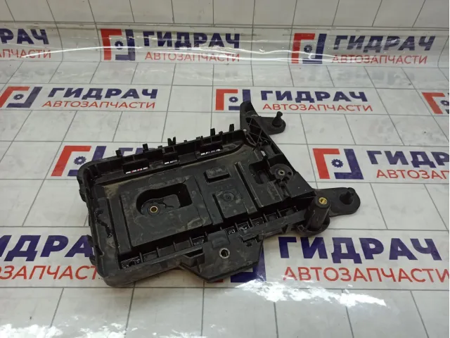 Крепление АКБ Volkswagen Golf Plus (Mk5) 1K0915333H