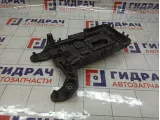 Крепление АКБ Volkswagen Golf Plus (Mk5) 1K0915333H