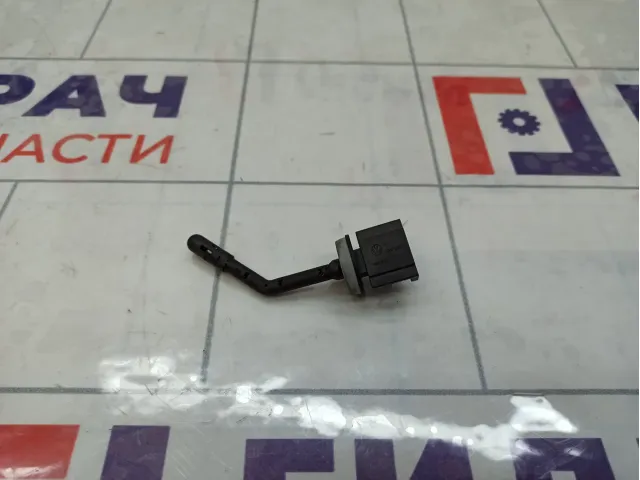 Датчик температуры Volkswagen Golf Plus (Mk5) 1K0907543F