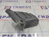 Кронштейн задней балки правый Volkswagen Jetta (A6) 5C0501546B.