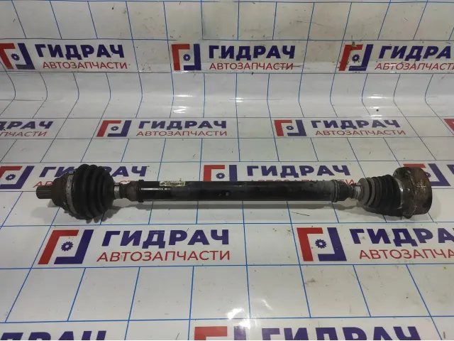 Привод передний правый Volkswagen Jetta (A6) 1K0407272KC.