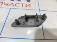 Крышка форсунки омывателя правая Volkswagen Jetta (A6) 5C6955110GRU.