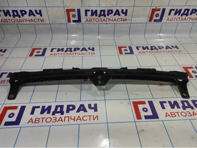Направляющая переднего бампера Volkswagen Jetta (A6) 5C6805706.