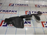 Воздуховод радиатора левый Volkswagen Jetta (A6) 5C6121283.