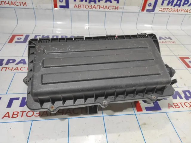 Корпус воздушного фильтра Volkswagen Jetta (A6) 036129611CM.
