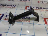 Кронштейн защиты картера правый Volkswagen Jetta (A6) 5C6018965.