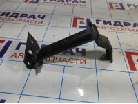 Кронштейн защиты картера правый Volkswagen Jetta (A6) 5C6018965.